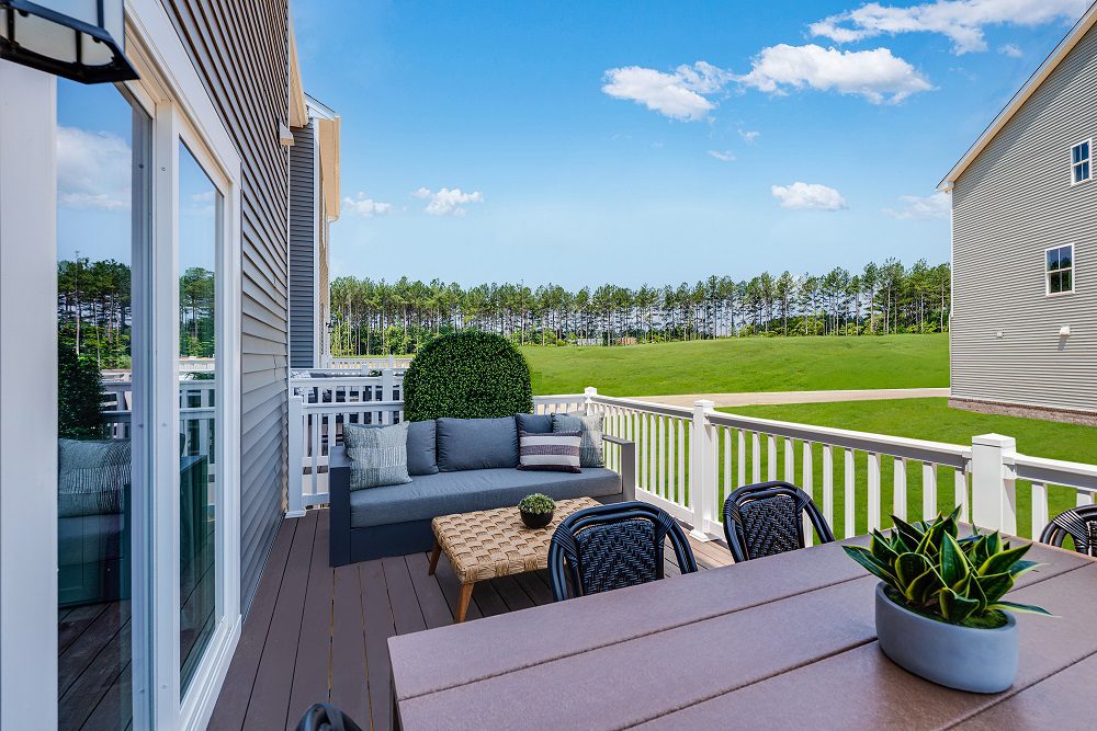 NVH_HarpersMill_Pic_Ellington_Opt_Deck_1of3_F2